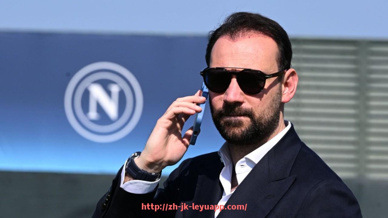 乐鱼体育入口-2025年世俱杯周边商品销量统计与粉丝购买行为分析